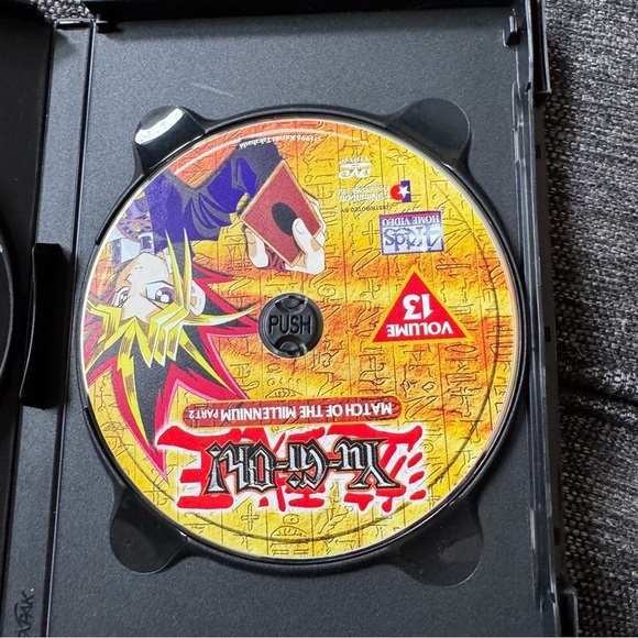 Yu-Gi-Oh! Battle City Duels DVD Set - Picture 5 of 10